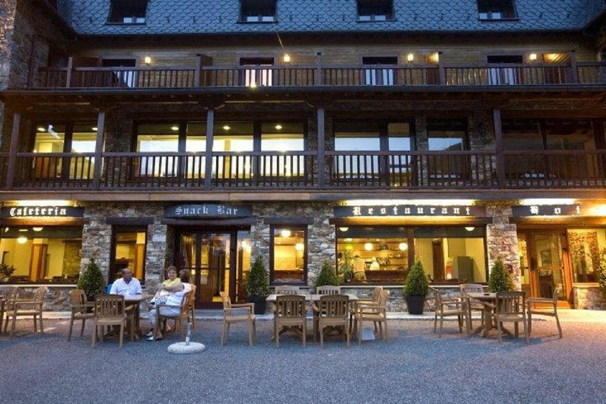 Hotel & SPA Niunit El Serrat Exterior foto